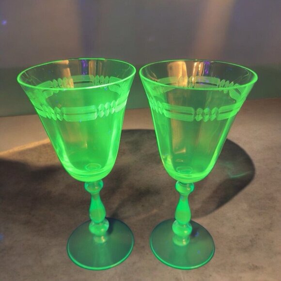 Antique Tiffin Franciscan Tall Blue Stem 2 Glasses Etched Manganese 365nm UV - Picture 2 of 15